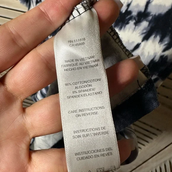 Michael Kors Tie Dye Tee - Picture 4 of 6